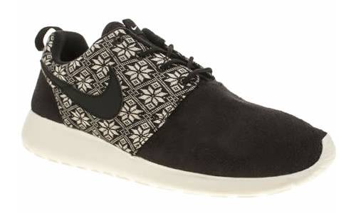Nike Roshe One Winter Trainers