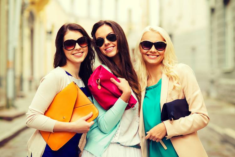 7 Ways to: Dress 10 Pounds Thinner