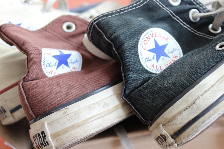 how to clean converse trainers