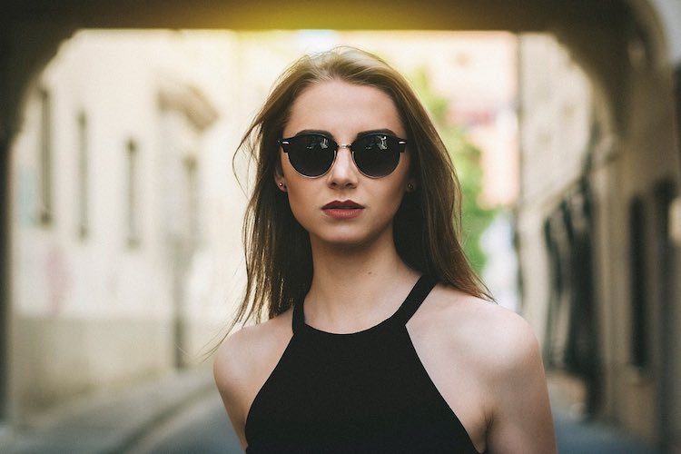 App-controlled smart sunglasses change tint on demand