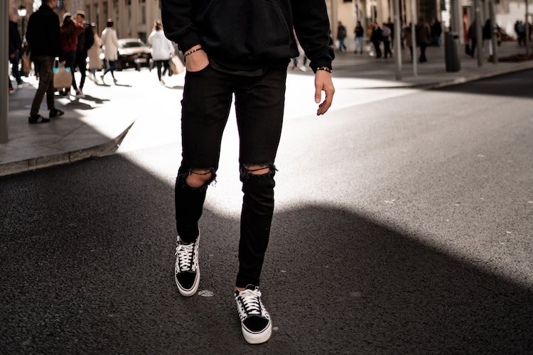 How To Wear Black Jeans – 5 Outfit Ideas for Men