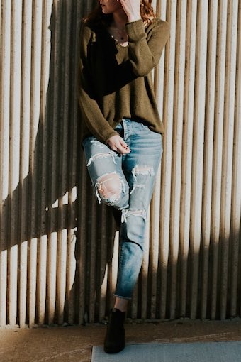 Women's Skinny Jeans and Ankle Boots Outfit