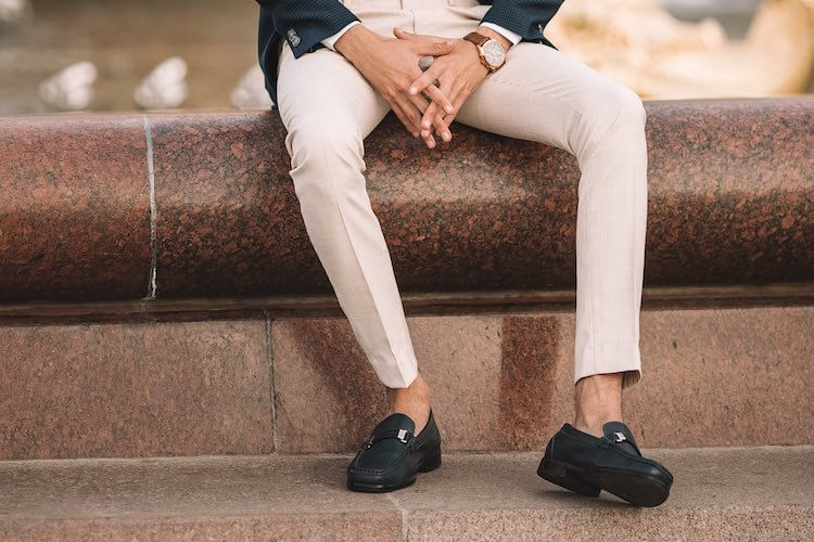 Wearing Shoes Without Socks: Our Top Tips for Men